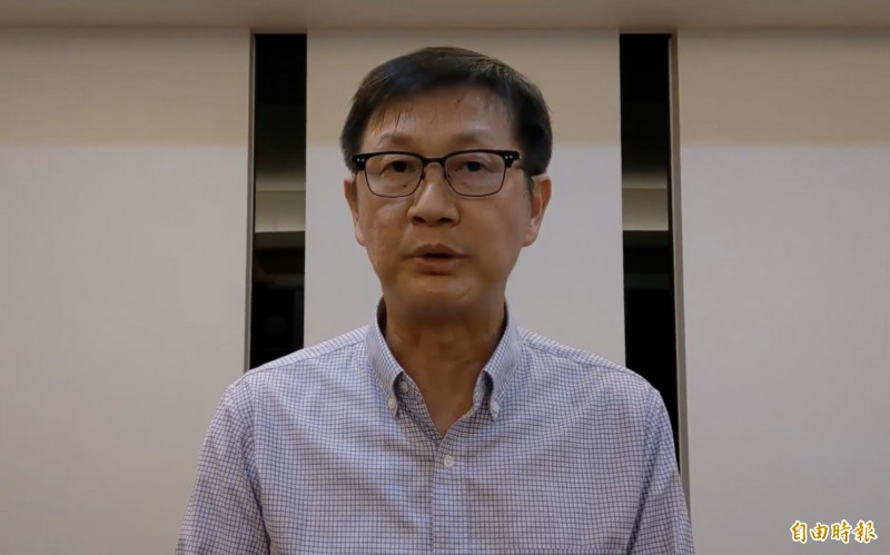 台電副總經理徐造華表示，針對中市環保局再次至中火稽查並再度揚言開罰，是中市違法處置且用電量超過中火發電。（記者蔡淑媛攝）