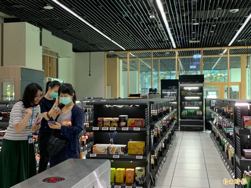 工研院光復院區建置智慧商店，預計今年底開幕試營運。（記者洪友芳攝）