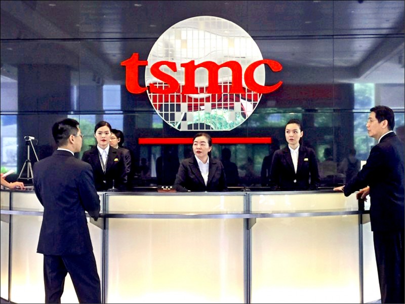 台積電上週股價飆漲，市場預期本週將挑戰400元目標價。（資料照）