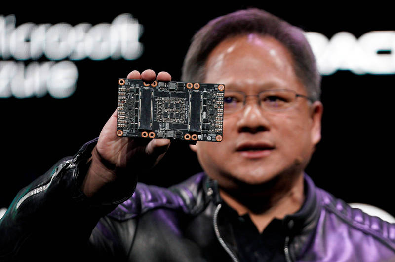 圖為繪圖晶片大廠輝達(NVIDIA)的共同創辦人暨執行長黃仁勳。(路透)