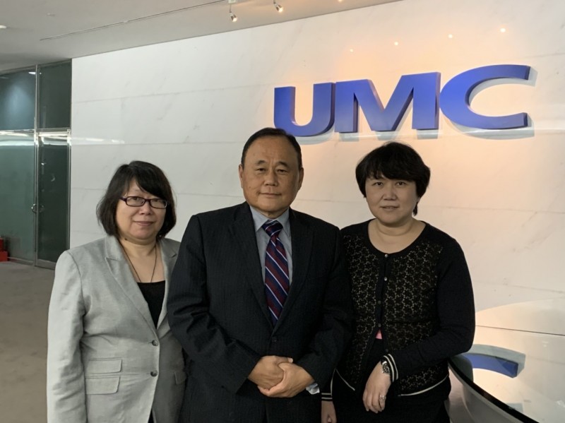 聯電為了官司案，內部組成堅強律師團隊，與外部知名律師合作，中為法務長張振倫（記者洪友芳攝）