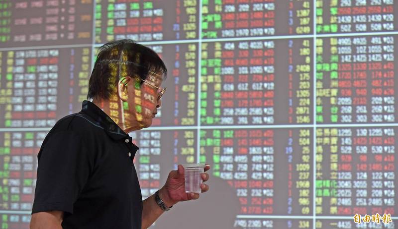 台股昨終場收在13555.83點，再創歷史新高。（資料照）