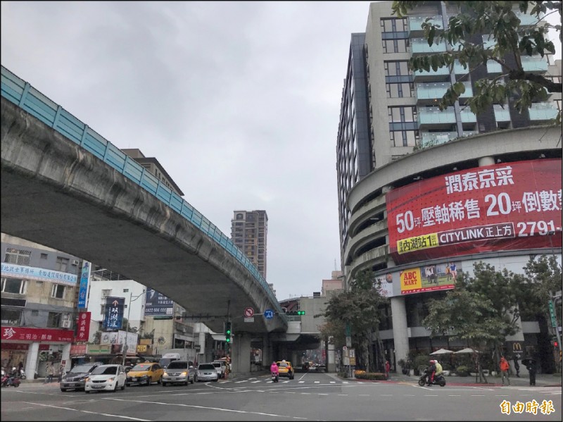 內政部昨發布2020年第3季房價負擔能力統計，六都當中以台北市15.29倍最高，為2017年第3季以來、13季新高。圖為北市內湖區街景。（記者徐義平攝）
