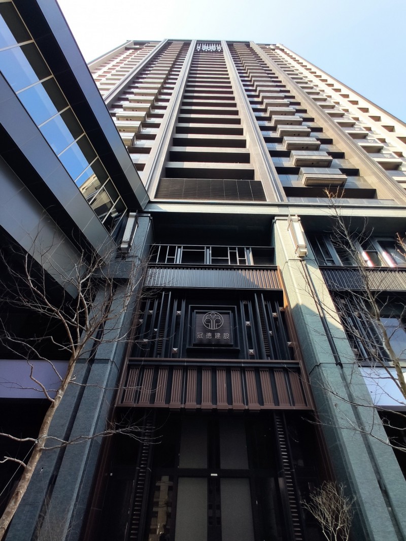 台中首棟捷運共構宅文華高中站完工，估總銷金額突破30億元。（圖：市府提供）