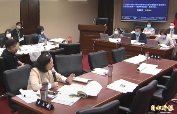 立法院社福衛環委員會逐條審查《勞工職業災害保險及保護法》草案。（記者李雅雯攝）