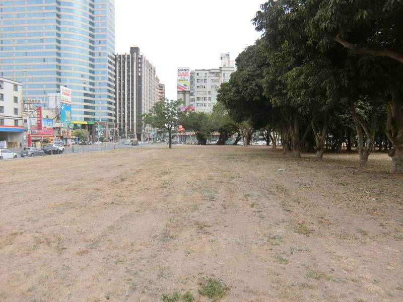 南市平實轉運站採低建蔽率方式興建，兼顧景觀及樹木保育。（南市交通局提供）