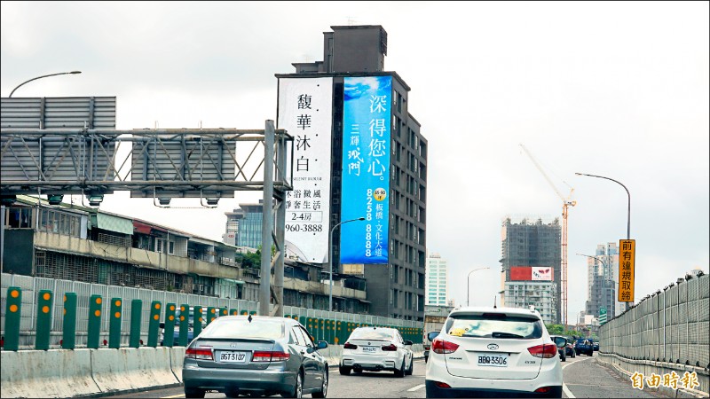 預售屋價格揭露新制，可揭開建商宣稱「開案即完銷」的潘朵拉盒子。（記者靳昌玲攝）