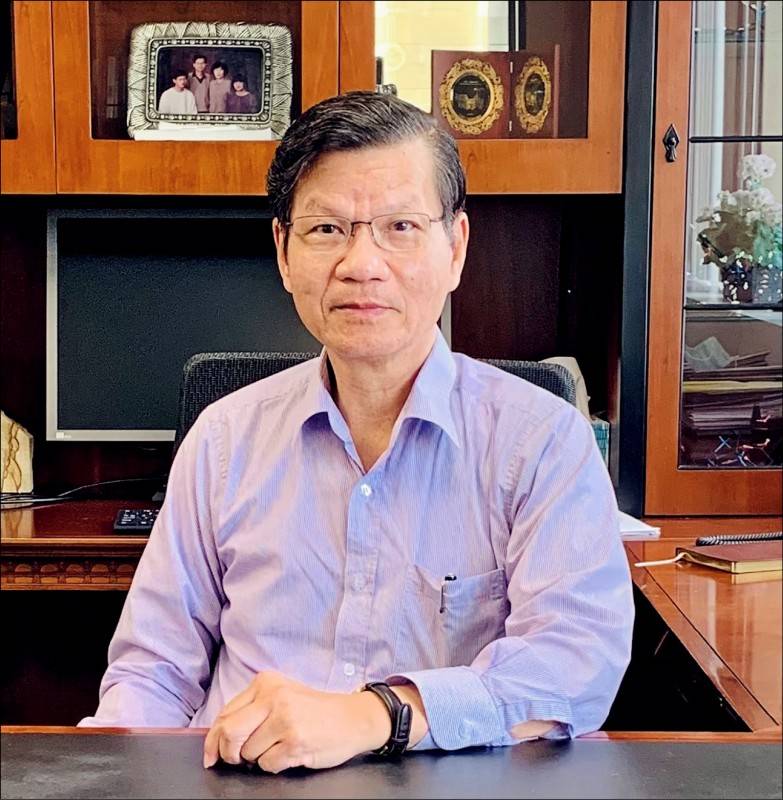 翁啟惠諾貝爾獎近了，浩鼎、醣基股價慶賀（翁啟惠提供）