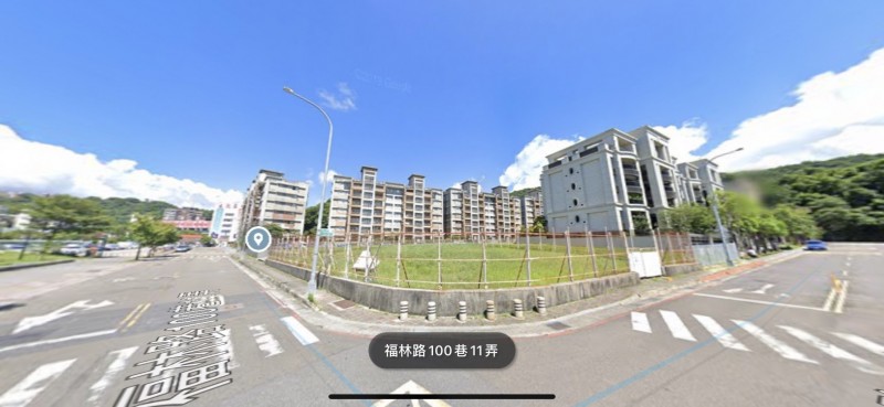 國裕開發今以7.93億元、不到6折價位接手威剛持有超過10年的士林官邸土地,拆算每坪單價近183萬元,進一步查詢法人買家背景,董事長為林鴻道。(翻攝自Google地圖)