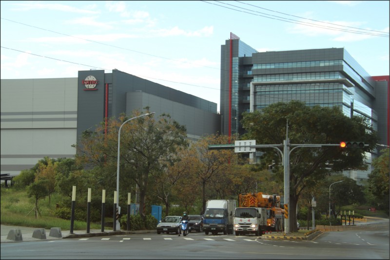 Omicorn出現讓各國擔心疫情再起,但是對於全球經濟及金融市場的影響將淡化。(資料照)