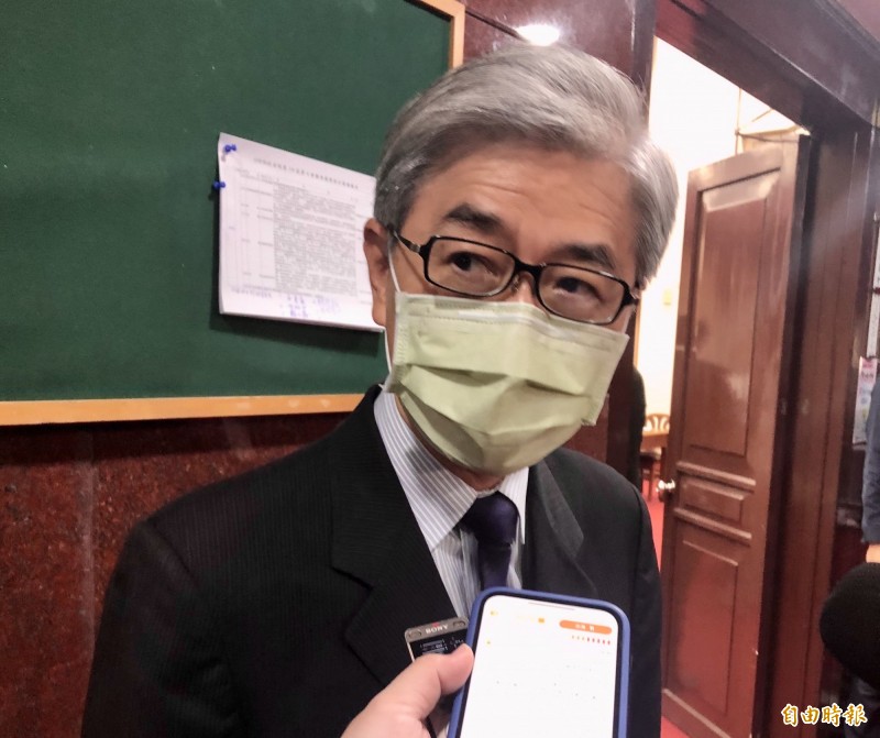 金管會表示，透過務實法規檢討，逐步汰除不合時宜法令，以提升金融監理的效能，減輕業者遵法成本。圖為金管會主委黃天牧。（資料照／記者王孟倫攝）