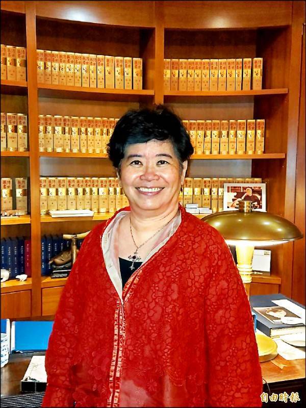 國內疫苗大廠聯亞生技及聯亞藥,驚爆員工違反證交法,遭調查局調查。(圖為聯亞集團創辦人王長怡)