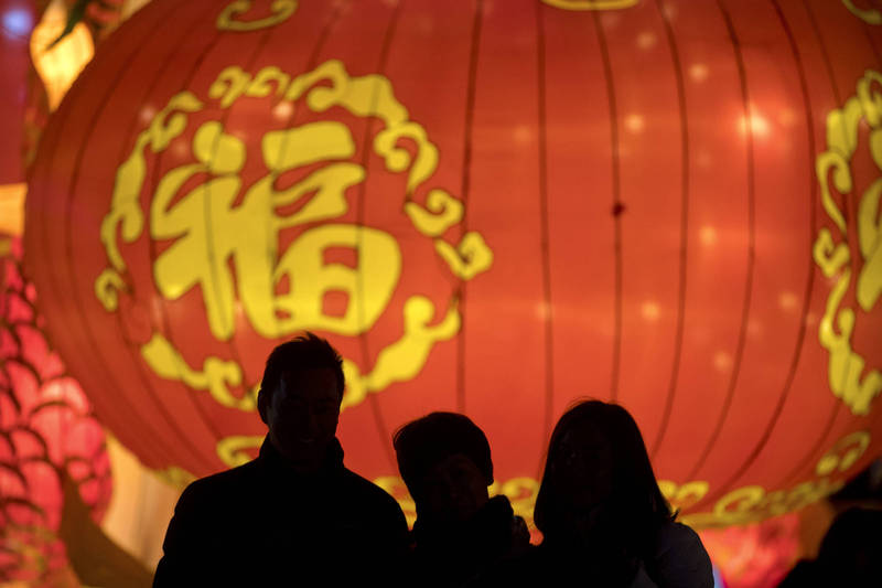 英國一份調查指出，疫情在亞洲造就20名新的「疫情億萬富翁」，亞洲地區也有1億4000萬人陷入貧窮。示意圖。（美聯檔案照）