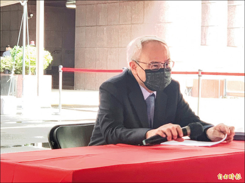 台化董事長洪福源感嘆，今年春季旺季消失了！（記者張慧雯攝）