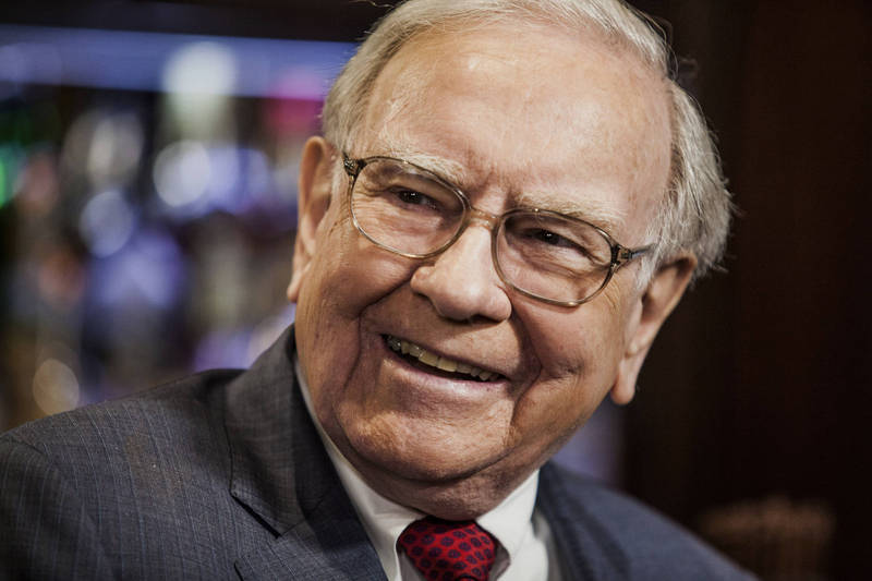 現年91歲的股神巴菲特（Warren Buffett）最近接受採訪表示身體依然健朗。（彭博）