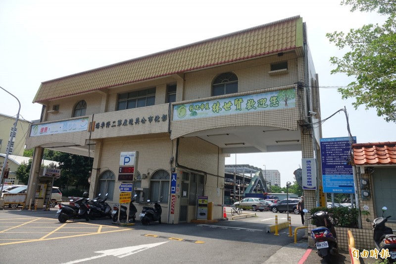 彰化人將有第一家百貨公司了！中友百貨將在彰化市第二停車場興建百貨公司。（記者劉曉欣攝）