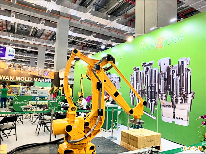 經濟部昨公布三月工業及製造業生產指數，創下26個月正成長。（資料照，記者林菁樺攝）