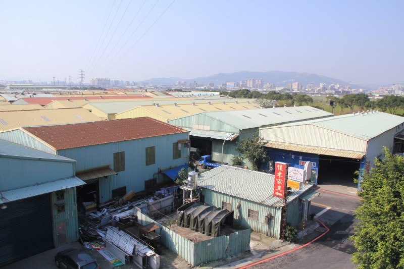 新北市政府辦理板橋浮洲都市計畫通盤檢討案，針對既有工廠輔導拆遷等議題，已提送都委會討論。（城鄉發展局提供）