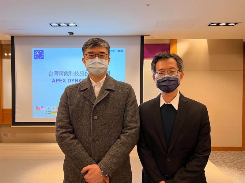 台灣精銳（4583）預計下週一（9日）以每股200元掛牌上市，左為總經理郭崇哲。（台灣精銳提供，資料照）
