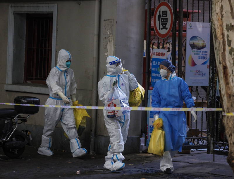 反覆封城導致中國勞動與內需市場降溫、經濟數據呈現疲軟。(歐新社)