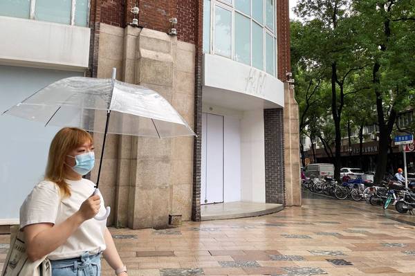 封城+新疆棉問題 H＆M關閉上海旗艦店