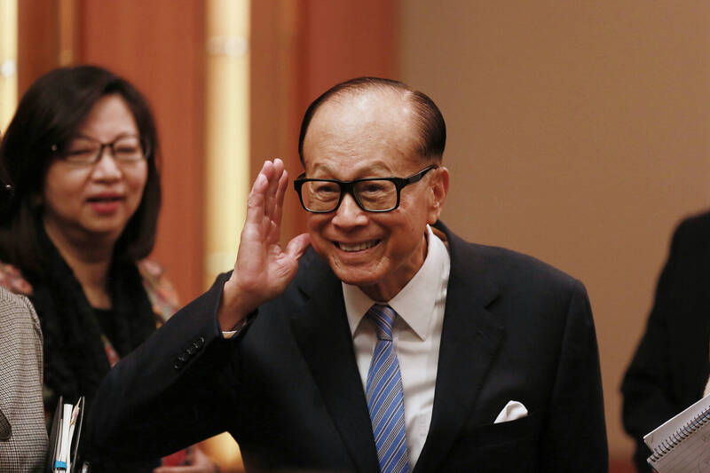 看壞銀行股？ 李嘉誠大賣中國郵儲銀行股票