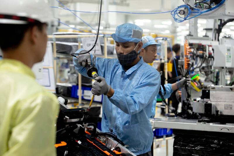 擁有龐大人口紅利的越南被看好能成為下一個承接中國的世界工廠。（彭博）