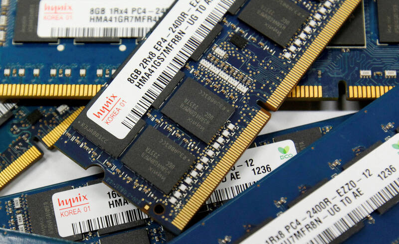 根據統計，DRAM 11月價格跌約1成，連7個月下滑。（路透）