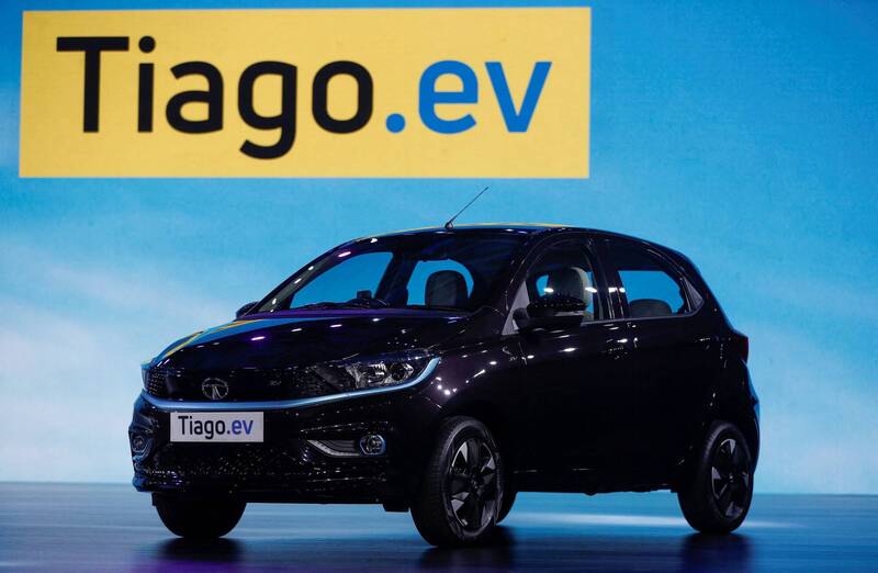 塔塔汽車推出要價僅1萬美元的電動車款「Tiago」，轟動東南亞市場。（路透資料照）