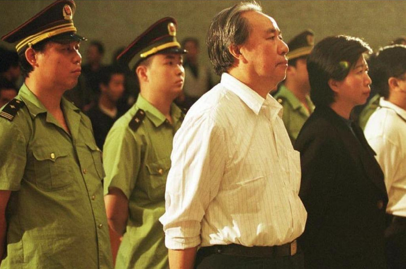 南德集團前董事長牟其中曾同時肩負中國「首富」和「首騙」2個名號，更曾3度進監獄。（圖擷自微博）
