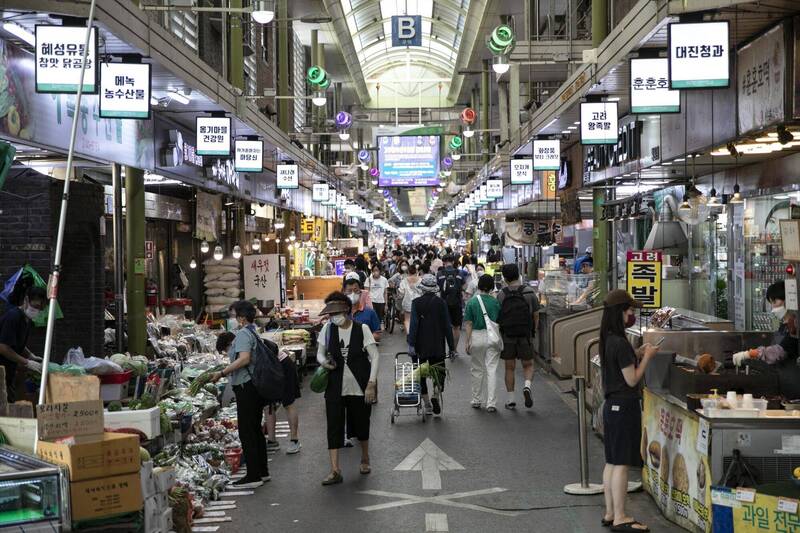 韓國3月CPI年增4.2％，創近12個月以來最慢增速。（彭博）