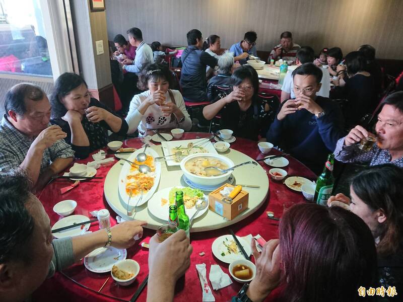 每桌1500元人民幣以上宴席 中國要開始監管