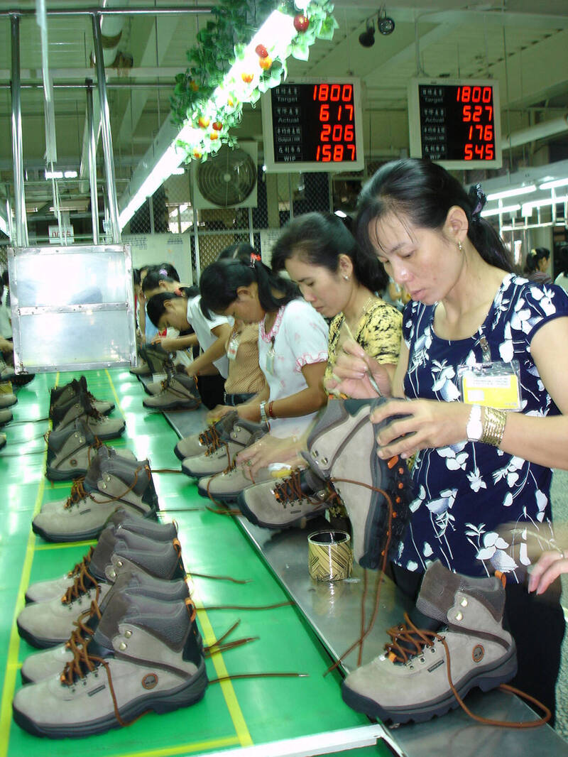 Vietnam shoe factory Baoyuan to lay off about 5,700 people: reports