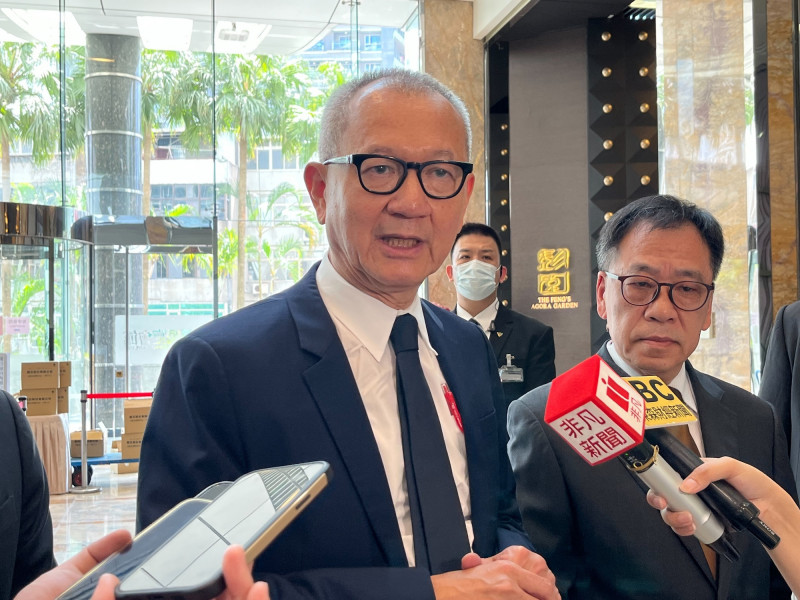 國巨董座陳泰銘認為，被動元件產業庫存調整還要等2季、車用營收佔比已逾20%。（記者張慧雯攝）
