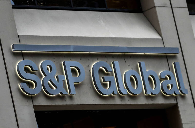 2022年標普500指數(S&P 500)的企業CEO們平均年薪為1670萬美元。(路透)