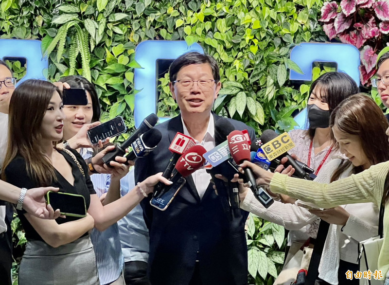 劉揚偉：鴻海Q4營運更勝Q3 夏普有望重振榮光