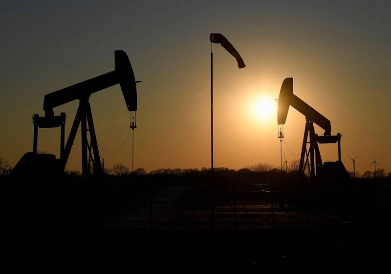 沙、俄延長自願減產 國際油價上漲至10個月新高