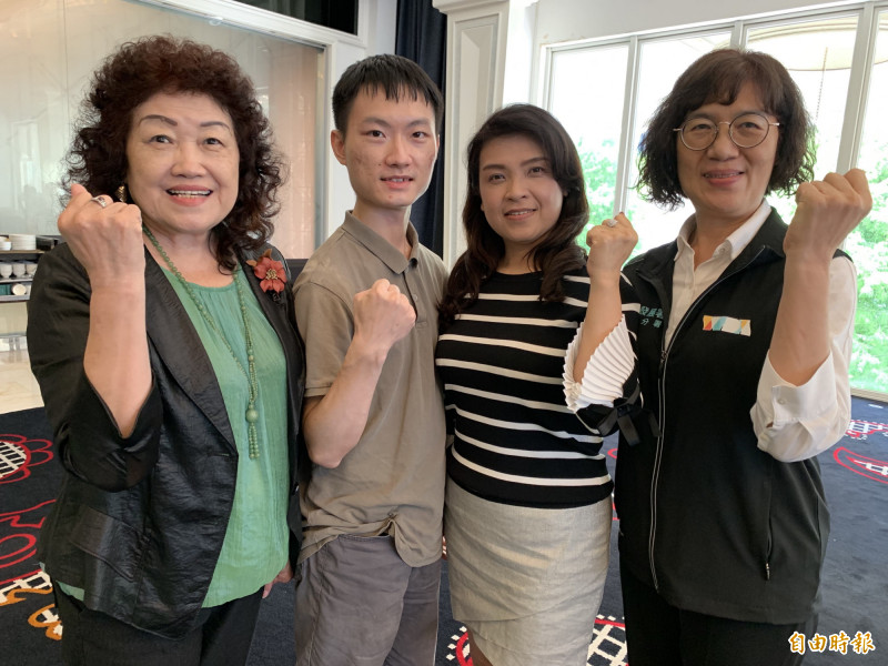 青年轉職主因是薪水 中彰投分署教青年善用政府資源