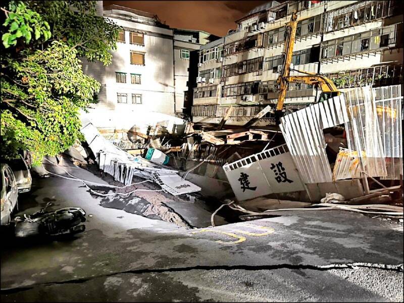 北市大直坍塌案除民宅下陷，基泰的建案地也下陷。（台北市議員陳怡君提供）