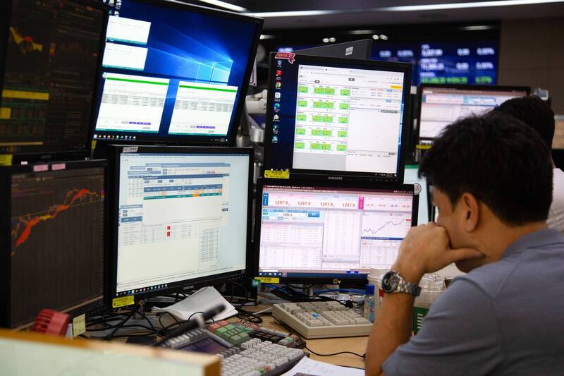 《南韓股市禁放空 從今日起到明年6月底止》期貨總公司指定手續