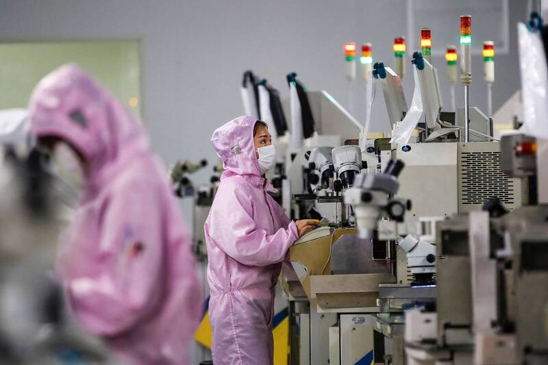 外界認為，日廠若想在微影技術領域突破重圍，或將目標放在中國市場。（法新社資料照）