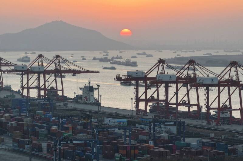 地緣衝突、出口不振 聯合國估2023全球貿易額萎縮5％