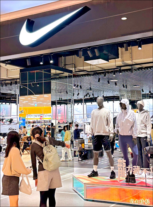 國際大廠庫存調整接近尾聲，加上巴黎奧運將登場，鞋類代工廠將緩步復甦，迎接奧運商機。（記者魏錫賓攝）