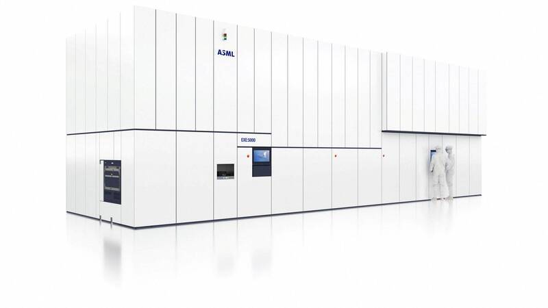 艾司摩爾（ASML）是全球唯一可供應極紫外光微影的設備製造商，圖為High NA EUV設備模型圖。（路透）