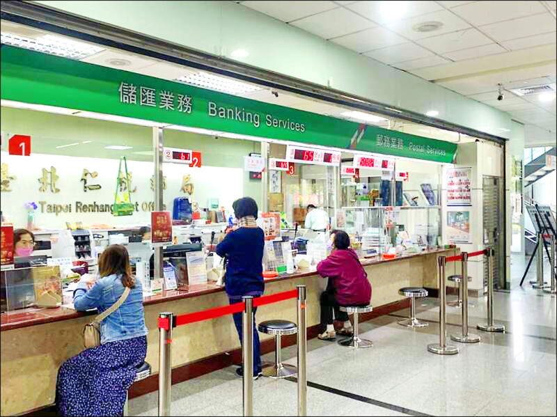 政府普發6000元，仍有3727位新生兒還沒領，國庫署呼籲新手爸媽或代領人盡速到郵局臨櫃領取。（資料照）