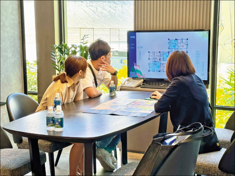 去年12月台銀等5大銀行新承作房貸金額月增93.93億元至989.55億元，創下有紀錄以來新高。（資料照）