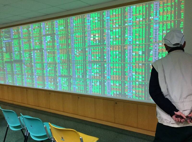 三大法人今買超30.48億元（資料照）