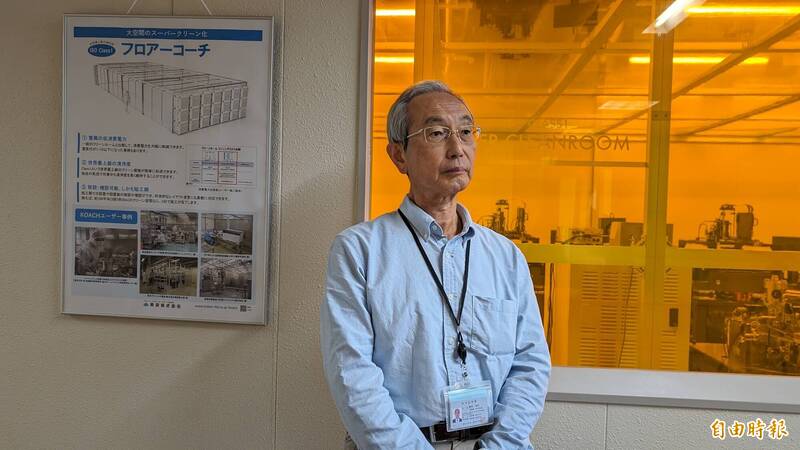 熊本大學特任教授鈴木裕首次接受台媒訪問，特別銷假到校介紹該校成立的無塵室。（記者林翠儀攝）