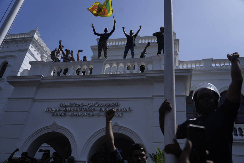總統威克瑞米辛赫（Ranil Wickremesinghe）表示，正尋求暫停償還外債至2028年。（法新）