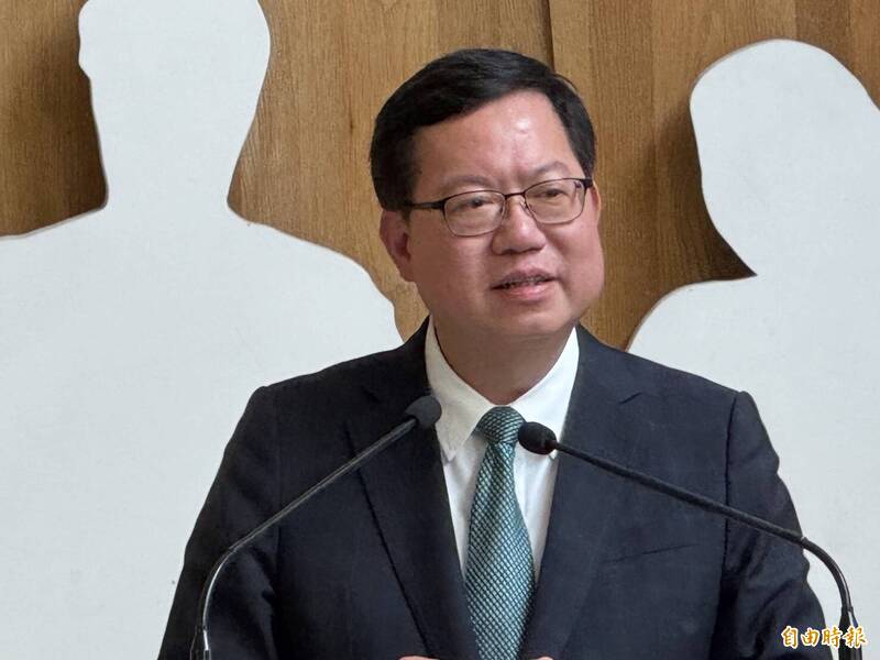 行政院副院長鄭文燦宣布台積電先進封裝廠將進駐嘉科。（記者蔡宗勳攝）